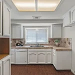 26e3636a7317eb47f5a6d524fad7968f-cc_ft_384