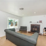 6387e157dc0e987170631bd4ed0ef590-cc_ft_768